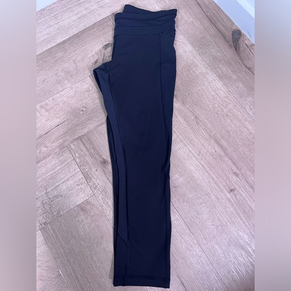 Lululemon Cropped Leggings- Sz 6 - Picture 6 of 6